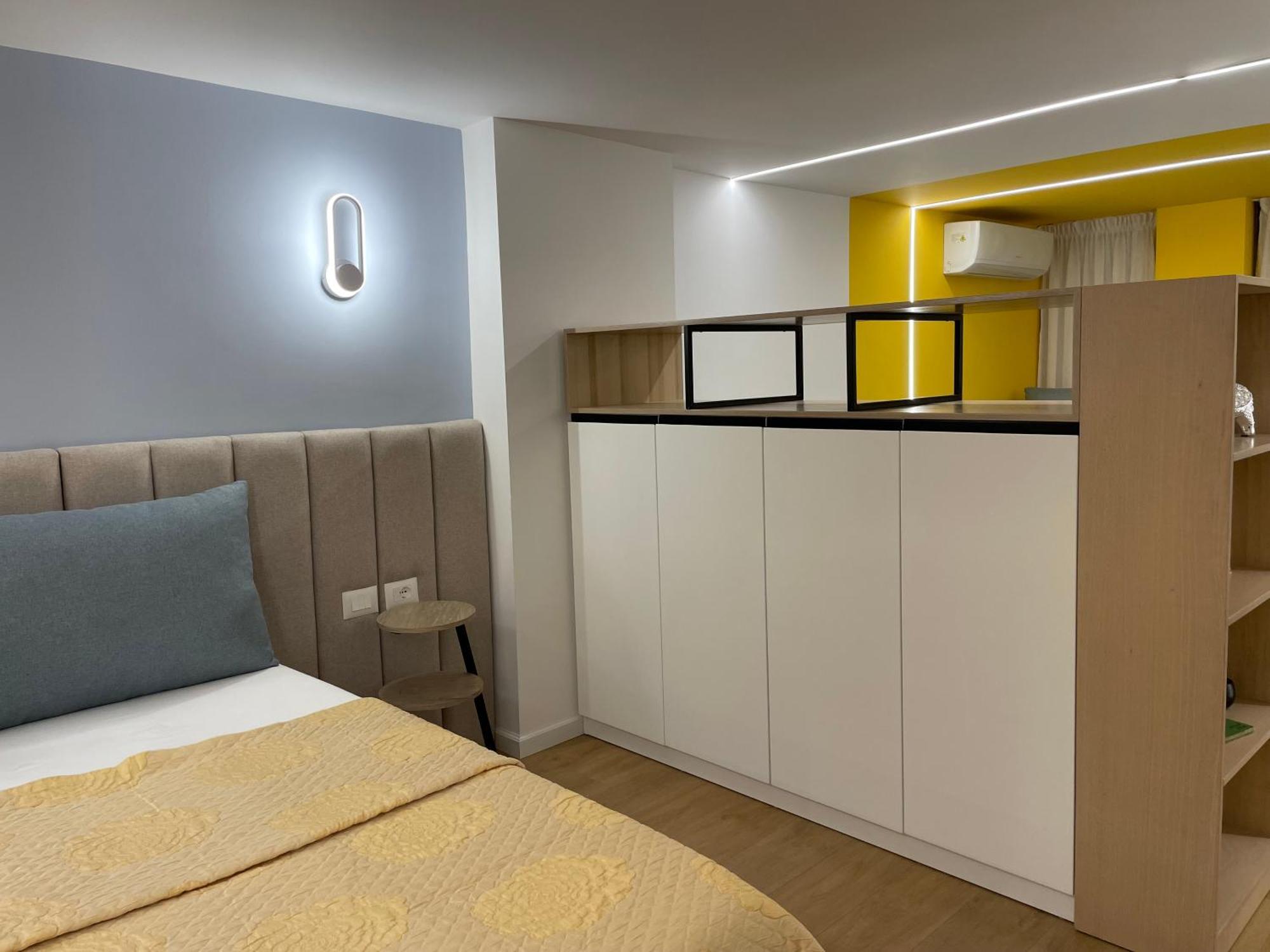 Tesa Studio Tiranë Luaran gambar